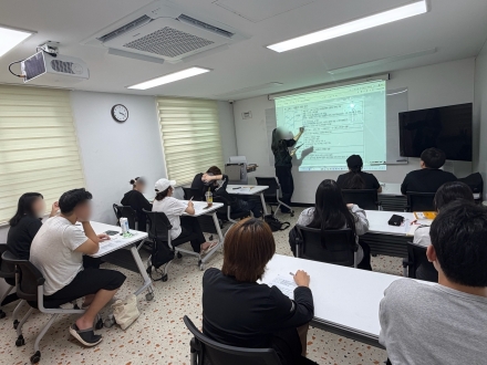 강서구 학교 밖 청소년 63명 검정고시 합격…배움의 도전 결실